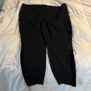 Size 16 cropped torrid pants